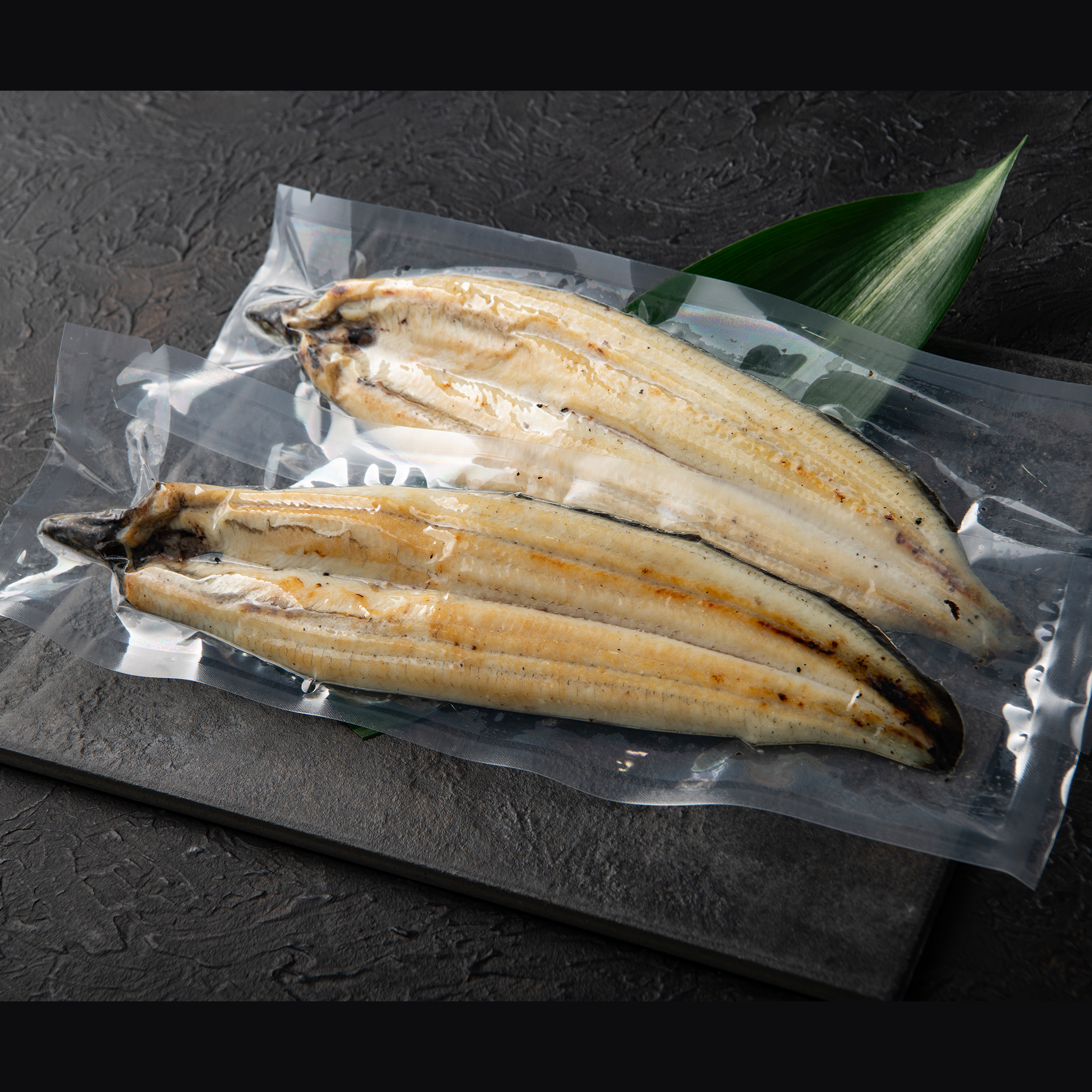 国産うなぎ 白焼き｜職人手焼き・炭火仕上げ